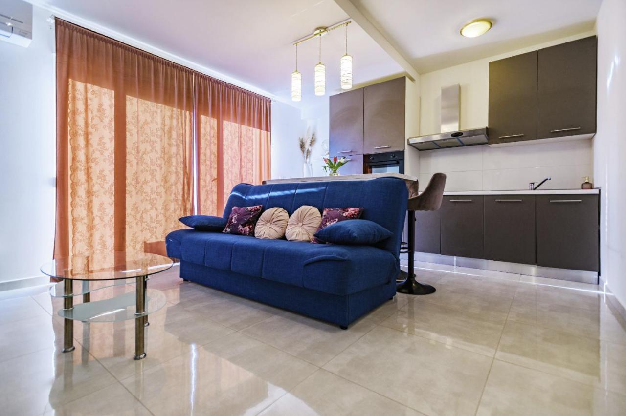 Holiday Apartment Zadar - With Summer Balcony And Parking Exteriör bild