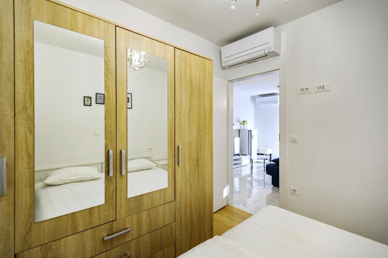 Holiday Apartment Zadar - With Summer Balcony And Parking Exteriör bild
