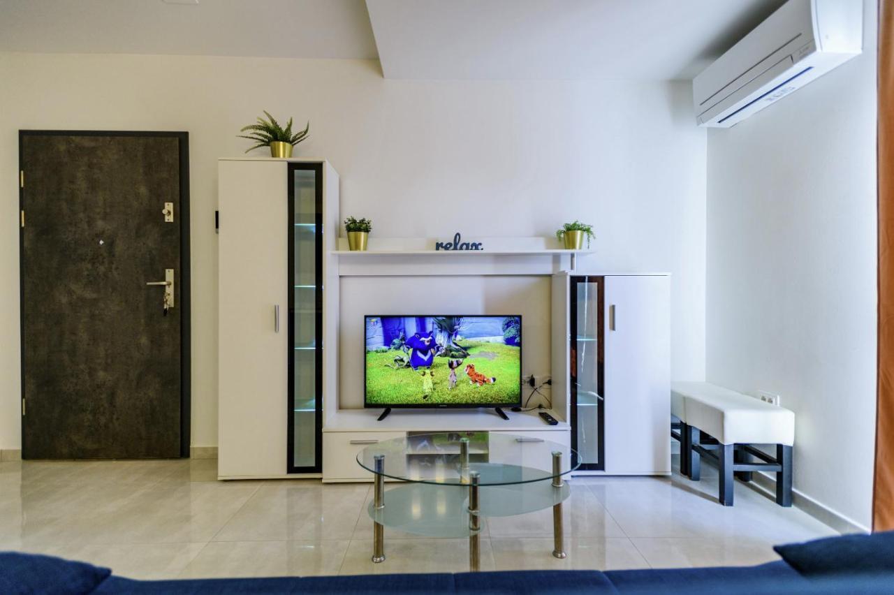 Holiday Apartment Zadar - With Summer Balcony And Parking Exteriör bild