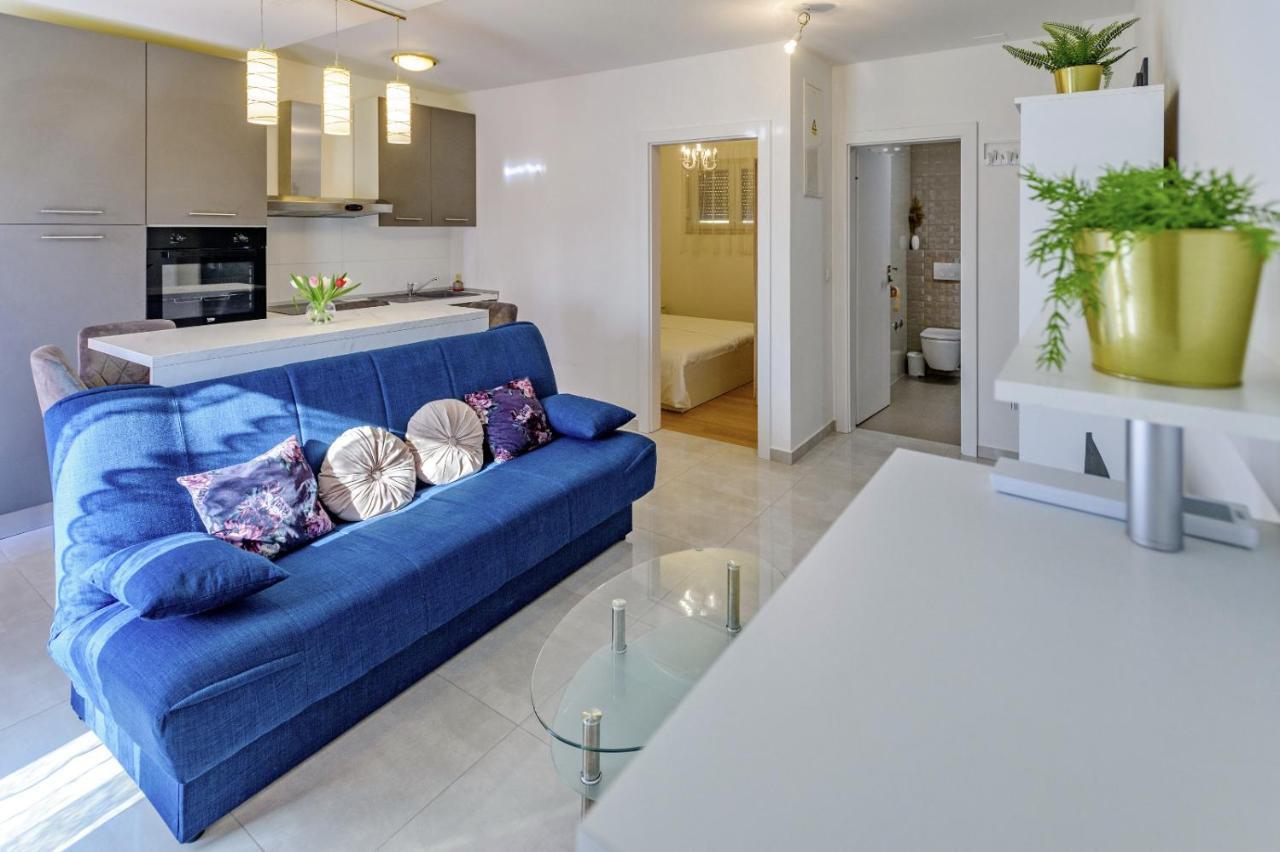 Holiday Apartment Zadar - With Summer Balcony And Parking Exteriör bild