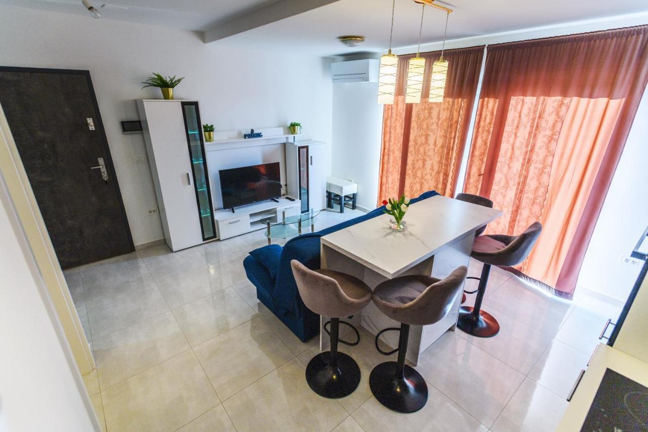 Holiday Apartment Zadar - With Summer Balcony And Parking Exteriör bild