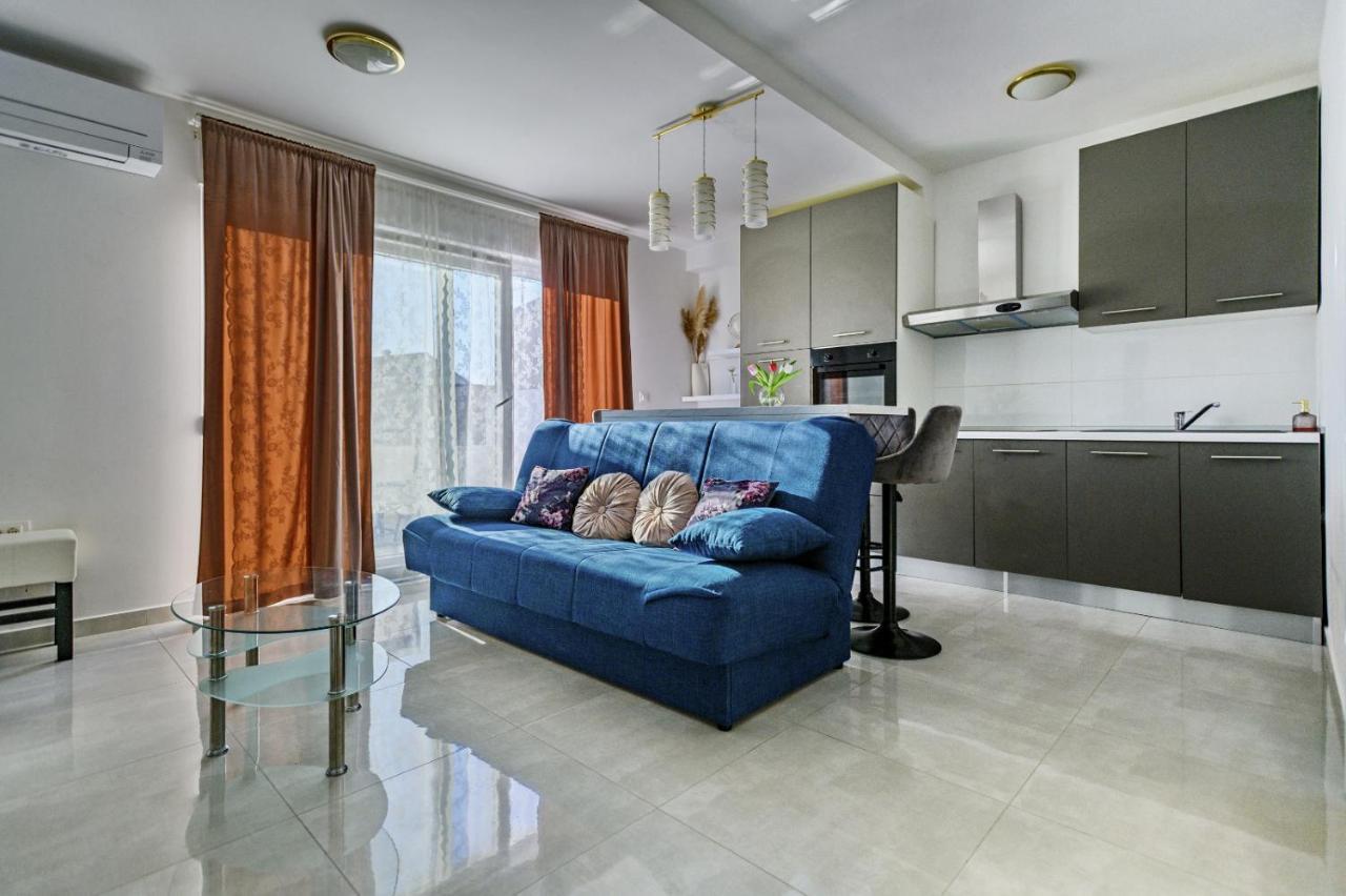 Holiday Apartment Zadar - With Summer Balcony And Parking Exteriör bild